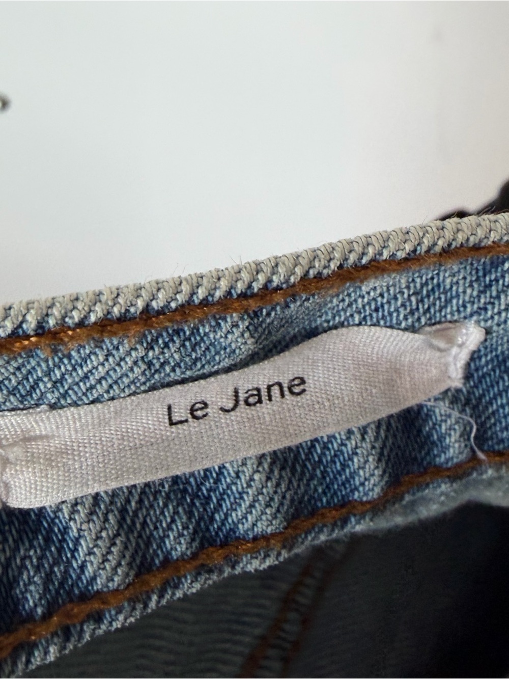 Frame Denim Le Jane Straight Leg in Weston Rips - Picture 7 of 8